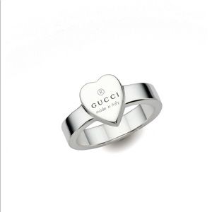 Gucci heart trademark ring